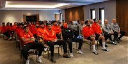 كاف
      يعقد
      اجتماع
      تنظيمي
      لمنتخب
      مصر
      قبل
      انطلاق
      بطولة
      كأس
      الأمم
      الأفريقية..
      صور