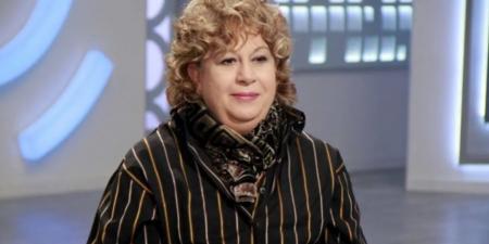 آخر
رسالة
صوتية
من
سمية
الألفي
لنجلها
أحمد
الفيشاوي:
شكلي
كبرت
ودايما
دعيالك