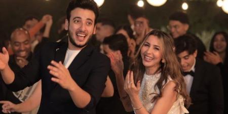 بعد
      تعاونه
      مع
      جنات
      فى
      دويتو
      الليلة
      حلوة..
      الحسن
      عادل:
      قدمت
      بروح
      مبهجة