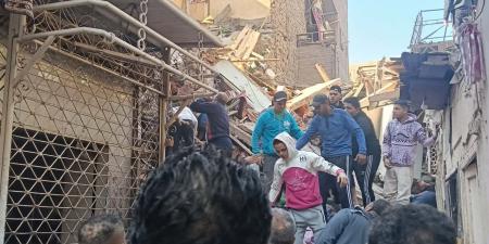 قطع
      الكهرباء
      وفصل
      الغاز
      بمحيط
      انهيار
      عقار
      مكون
      من
      5
      طوابق
      بإمبابة