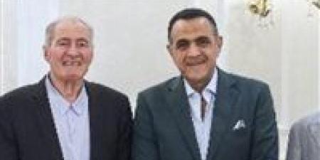 طارق
حسين
يهنئ
حسن
مصطفى
بفوزه
برئاسة
الاتحاد
الدولي
لكرة
اليد