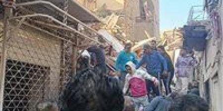 التحقيقات:
عقار
إمبابة
المنهار
صادر
له
قرار
إزالة
قديم