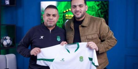 محمد
      رمضان:
      انتظروا
      صفقات
      قوية
      في
      فريق
      الكرة
      بالاتحاد
      السكندري