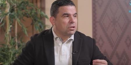 خالد
      الغندور:
      تدريبات
      خاصة
      لمحمد
      الشناوي
      قبل
      مواجهة
      جنوب
      أفريقيا