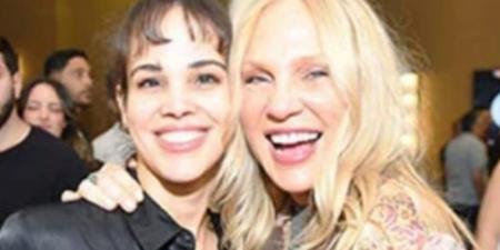 هقطع
      الباسبور..
      شيرين
      رضا
      عن
      استقرار
      ابنتها
      في
      مصر:
      خوفت
      عليها
      من
      انجلترا