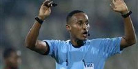 حكم
      مباراة
      مصر
      وجنوب
      أفريقيا..
      قصة
      رجل
      يحمل
      الفرحة
      للكرة
      المصرية