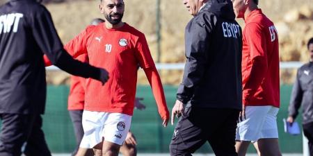 غرامة
      كاف
      تشعل
      الأجواء
      قبل
      مواجهة
      منتخب
      مصر
      وجنوب
      أفريقيا