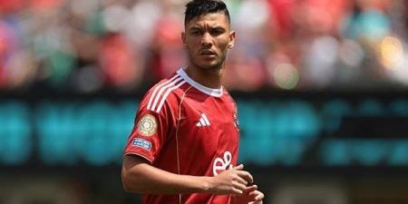 أشرف داري يُثير أزمة داخل القلعة الحمراء.. تفاصيل