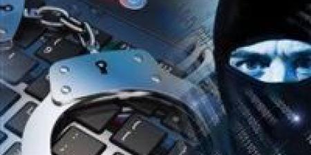 فيديو مثير بالفيوم… عنصر جنائي يوجه سباب لمؤسسات الدولة أثناء تعاطيه المخدرات