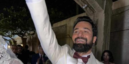 كدبة إبريل.. أول تعليق من أحمد حاتم على شائعات زواجه