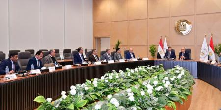 وزيرا الري والزراعة يبحثان الموقف المائي واستعدادات الموسم الصيفي وتعزيز كفاءة استخدام المياه