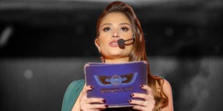 عبلة أحمد تخطف الأنظار في تقديم افتتاح كأس العالم للجمباز الفني بالقاهرة