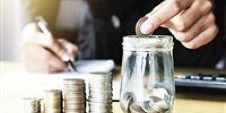 الادخار في زمن الأزمات.. هل ما زال ممكنًا؟