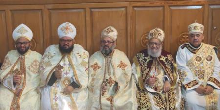 فرحة القيامة تُنير بورسعيد.. إقبال واسع على قداس العيد بكنيسة الأنبا بيشوي وسط أجواء روحانية مبهجة