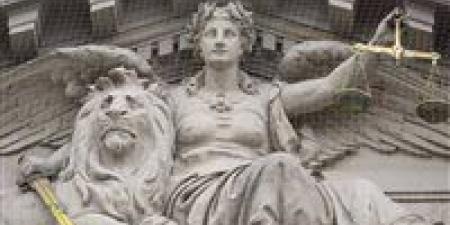 أطروحة دكتوراه تتحول لبيان «إرهابي».. كيف أطاح «خامنئي» بمستقبل طالب إيراني في فرنسا؟