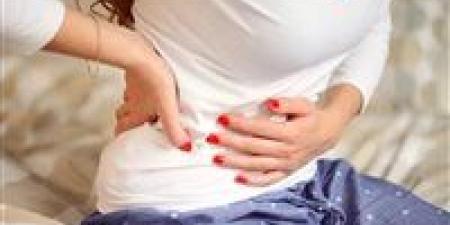 ألم أسفل البطن جهة اليمين أسبابه الشائعة ومتى يصبح خطيرًا