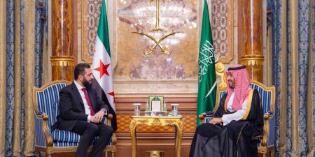 ولي العهد يلتقي رئيس الجمهورية العربية السورية