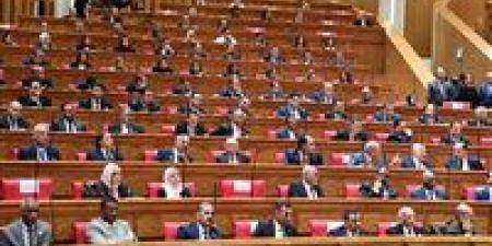 قانون جديد يفرض قواعد خاصة لتداول العينات البيولوجية بين المعامل