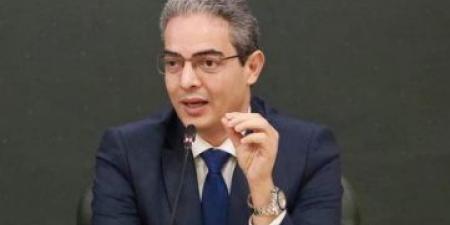 منتحل صفة إعلامي.. نقيب الاعلامين يرد على شكوي أشرف زكي ضد مذيع الجنازات| خاص