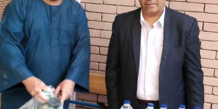 لفتة إنسانية من تعليم الفيوم.. مياه وورود وشيكولاتة وأقلام لاستقبال طلاب الإعدادية في أول أيام الامتحانات