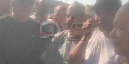 بحضور أشرف زكي.. تشييع جثمان عبد العزيز مخيون إلى مثواه الاخير