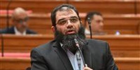 النائب حمادة سليمان يتقدم ببيان عاجل لمواجهة انتحال صفة الأطباء وضبط الظهور الإعلامي لغير المختصين