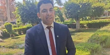ليس عصير القصب وحده، أستاذ صناعات غذائية يكشف مفاجأة صادمة عن استخدام "التيتانيوم" (فيديو)