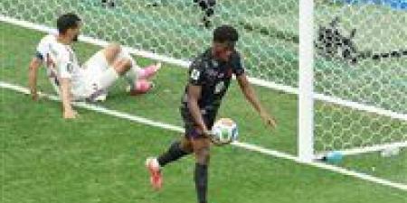 كندا ضد قطر.. جوناثان ديفيد يسجل هاتريك تاريخي ويقود كندا لفوز ساحق على قطر (0/6) في كأس العالم 2026