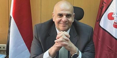 اختيار عمر عزام عضوًا باللجنة العليا للقضاء على الجذام ومنسقًا للقوافل الطبية بالتعليم العالي