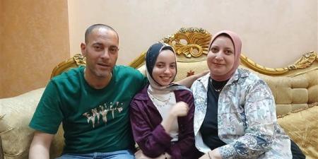 الأولى مكرر على الشهادة الإعدادية بالبحيرة: أحلم بأن أصبح طبيبة أسنان ووالداي سر تفوقي (فيديو)