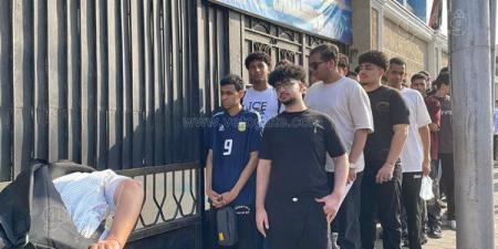تفتيش دقيق لطلاب الثانوية العامة قبل دخول اللجان بالغربية (فيديو)