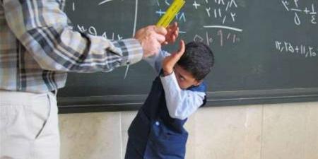 الإفتاء تحسم الجدل في حكم ضرب المدرسين للتلاميذ بالمراحل المختلفة