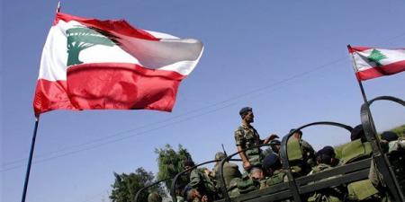 إعلام عبري: إسرائيل تعترض على انتشار ضباط بالجيش اللبناني جنوبًا وتبلغ بيروت بأسمائهم