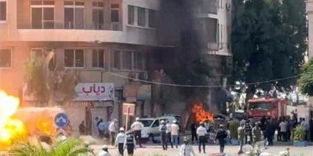 الداخلية السورية: القنبلتان بدائيتان وانفجرتا خارج النطاق الأمني لمقر إقامة ماكرون ولم يشكلا تهديدا مباشرا