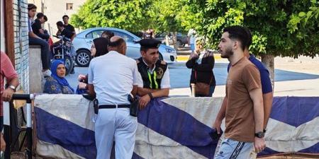 إجراءات مشددة وتفتيش صارم للطلاب أمام لجان الثانوية العامة بالغربية (فيديو)