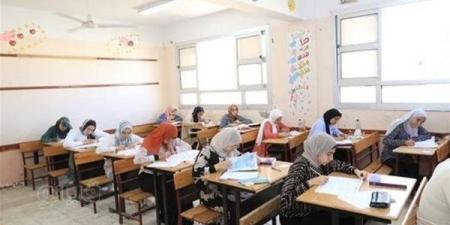 بدء امتحانات الأحياء وعلم النفس والرياضيات البحتة لطلاب الثانوية العامة 2026