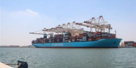 ميناء دمياط يستقبل سفينة الحاويات العملاقة METTE MAERSK ويؤكد جاهزيته العالمية
