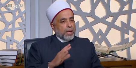 هل تصح صلاة المريض على الكرسي؟، أمين الفتوى يوضح الطريقة الصحيحة (فيديو)