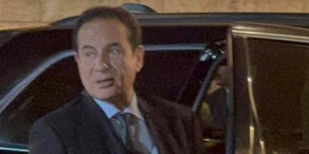 محمد ثروت يقدم واجب العزاء في هاني شنودة بكنيسة المرعشلي بالزمالك