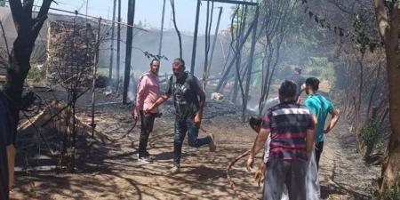 السيطرة على حريق مخلفات بكفر بطا في بنها