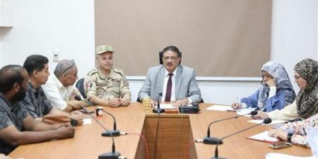 الوادي الجديد تستهدف تعظيم الاستفادة من مصنع الملابس الجاهزة بالخارجة