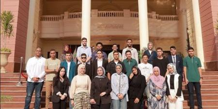 الجامعة البريطانية تكرم أوائل الثانوية العامة وتقدم لهم منحا دراسية كاملة (صور)