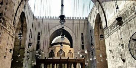 مواقيت الصلاة اليوم الإثنين، موعد أذان الظهر في القاهرة والمحافظات