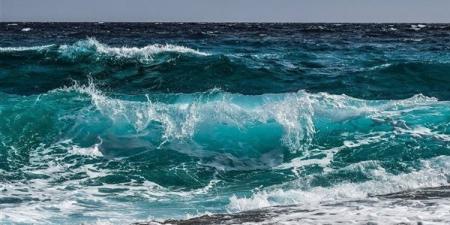 شبورة كثيفة وأمواج مرتفعة، حالة الطقس اليوم الإثنين