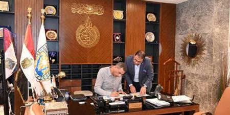 محافظ جنوب سيناء يعتمد 7 عقود لتقنين أوضاع أهالي مدينة دهب - النيل نيوز