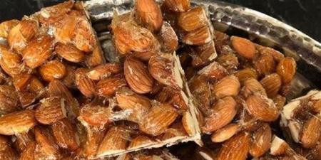 استعدادا للمولد النبوي الشريف، طريقة عمل اللوزية - النيل نيوز