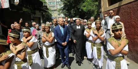 محافظ القاهرة يكرم الطلاب المتفوقين من أبناء حى وسط - النيل نيوز