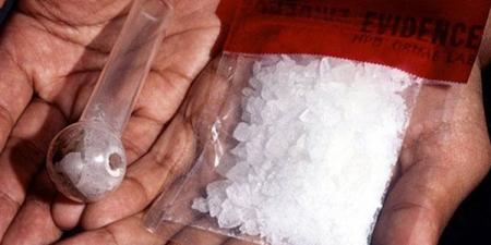 مخدر آيس وحشيش وترامادول، تفاصيل مضبوطات عصابة العجوزة - النيل نيوز