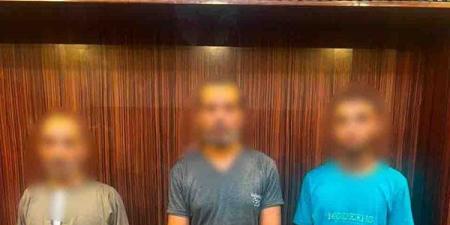 خلافات الجيرة تنتهي بتهديد أسرة والتعدي عليها في طوخ والأمن يضبط 3 متهمين - النيل نيوز