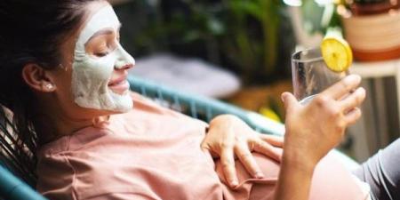 العناية بالبشرة من الطبيعة أثناء الحمل مع ارتفاع الحرارة والرطوبة - النيل نيوز